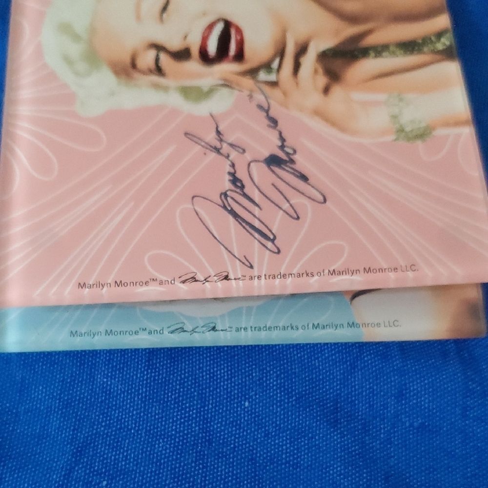 VTG Marilyn Monroe Glass Coaster Set of 4 with Holder Quote Signature Hollywood - Picture 4 of 7